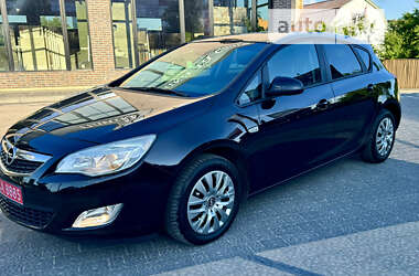 Хэтчбек Opel Astra 2011 в Ивано-Франковске