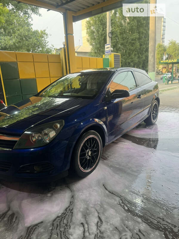 Хэтчбек Opel Astra 2006 в Харькове