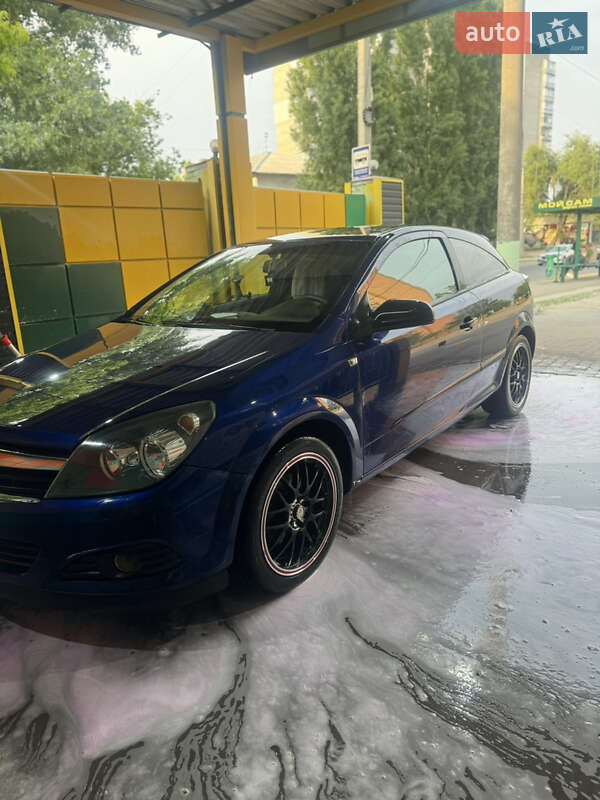 Хэтчбек Opel Astra 2006 в Харькове