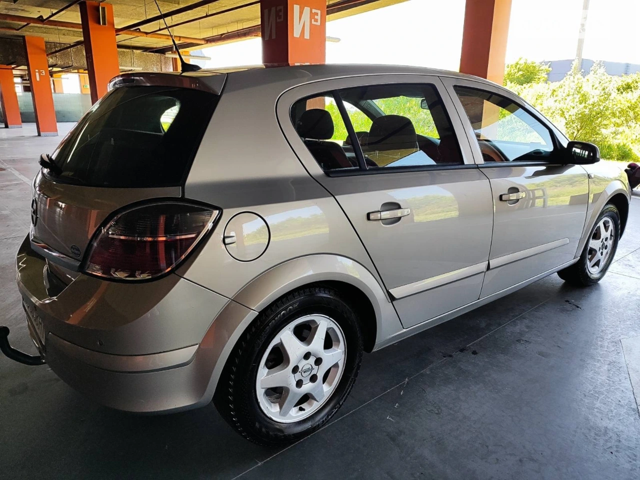 2010 Opel Astra - мініатюра 15