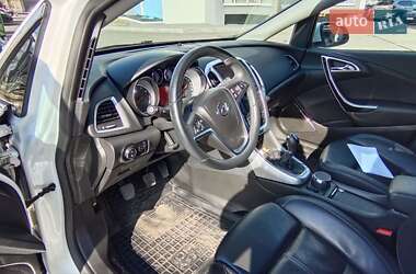 Хэтчбек Opel Astra 2010 в 