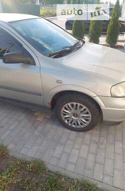 Седан Opel Astra 2007 в Киеве