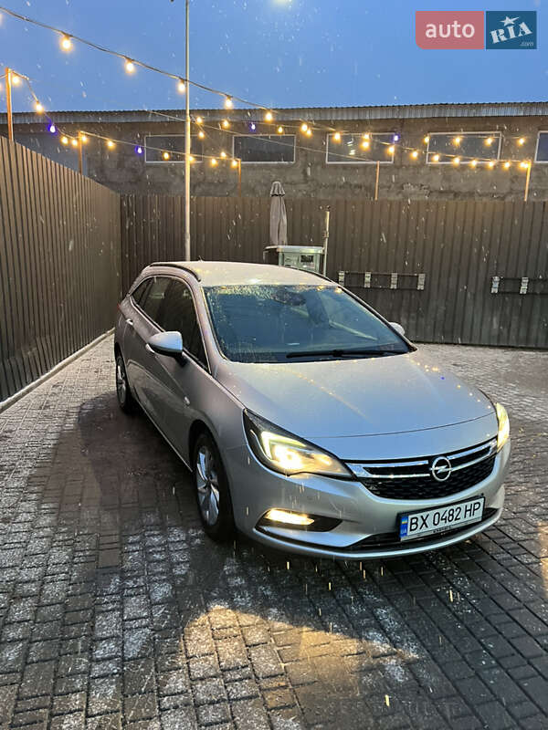 Універсал Opel Astra 2018 в Кам'янець-Подільському