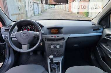 Універсал Opel Astra 2006 в Черкасах