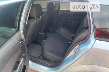 Универсал Opel Astra 2010 в Чернигове