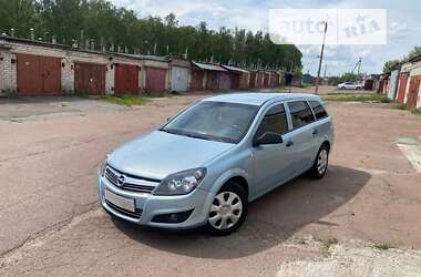 Универсал Opel Astra 2010 в Чернигове