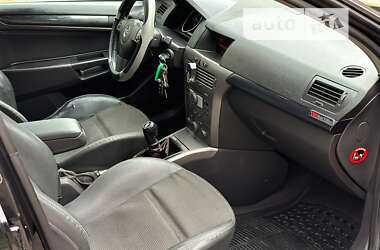 Хэтчбек Opel Astra 2006 в Виннице