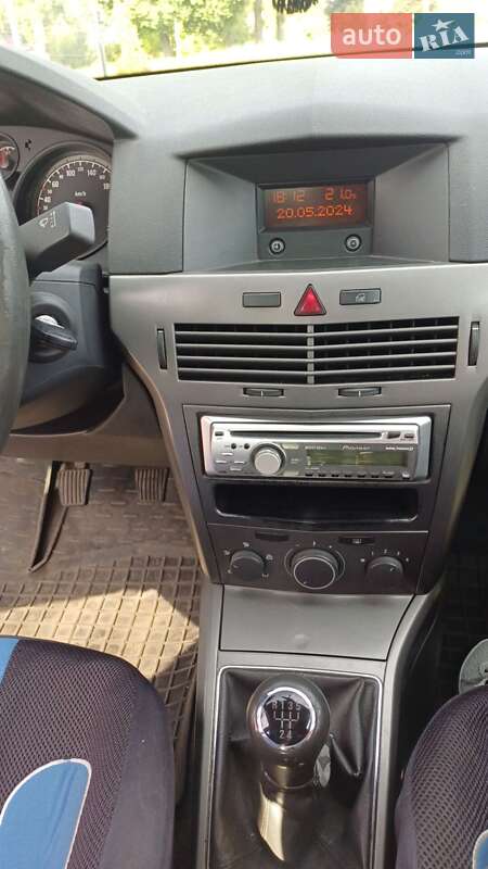 Хетчбек Opel Astra 2006 в Кременчуці