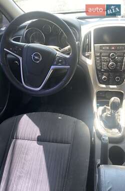 Универсал Opel Astra 2011 в 