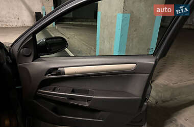 Универсал Opel Astra 2007 в 