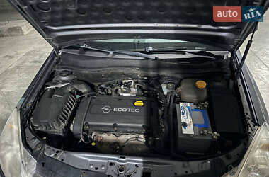 Универсал Opel Astra 2007 в 
