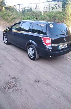 Універсал Opel Astra 2010 в 