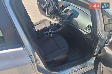 Универсал Opel Astra 2014 в 