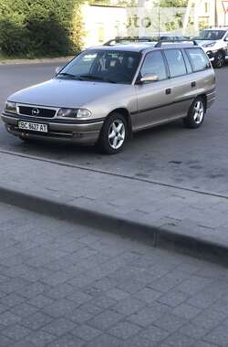 Універсал Opel Astra 1997 в Львові
