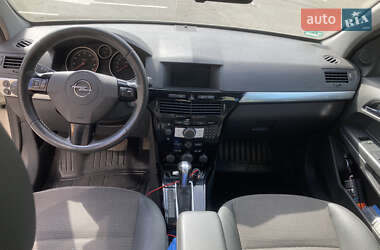 Универсал Opel Astra 2009 в 