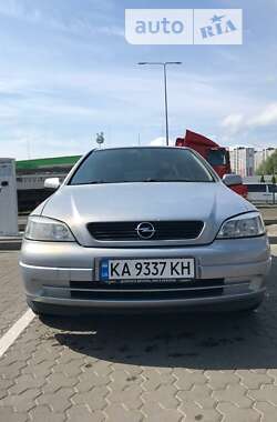 Седан Opel Astra 2001 в Киеве