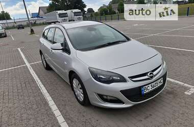 Універсал Opel Astra 2013 в Нововолинську
