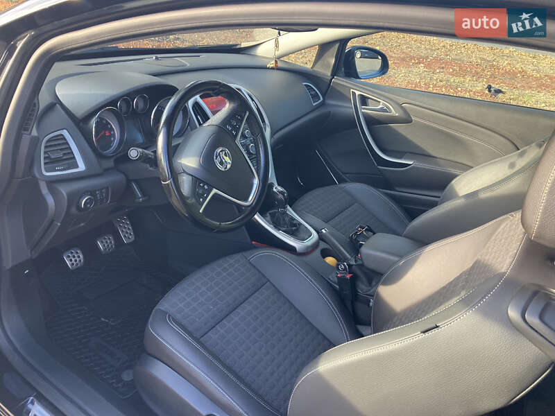 Хетчбек Opel Astra 2013 в Києві