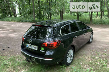 Универсал Opel Astra 2012 в Теплике