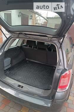 Универсал Opel Astra 2009 в 
