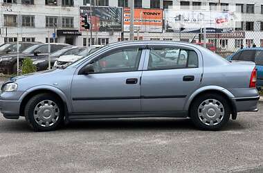 Седан Opel Astra 2009 в Львове