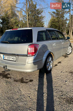Универсал Opel Astra 2010 в 