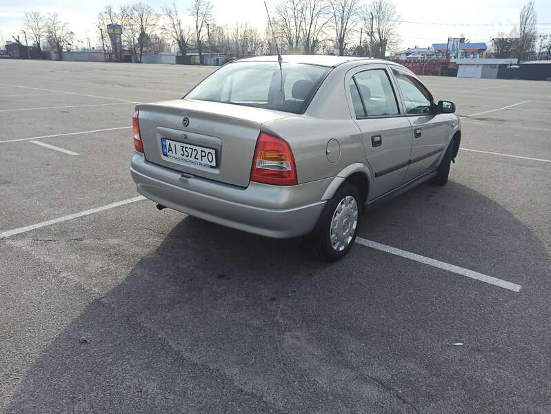 Седан Opel Astra 2008 в Киеве фото 7 Седан Opel Astra 2008 в Киеве