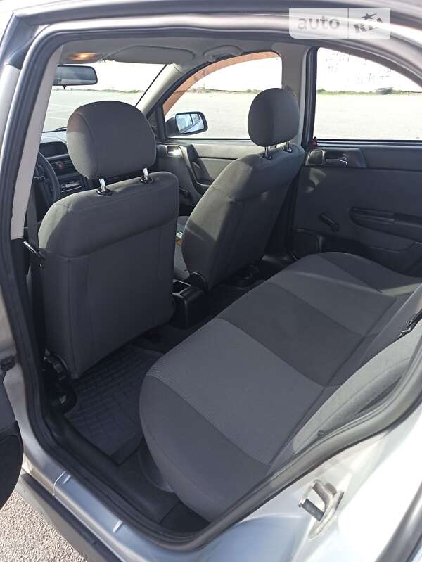 Седан Opel Astra 2008 в Киеве фото 12 Седан Opel Astra 2008 в Киеве