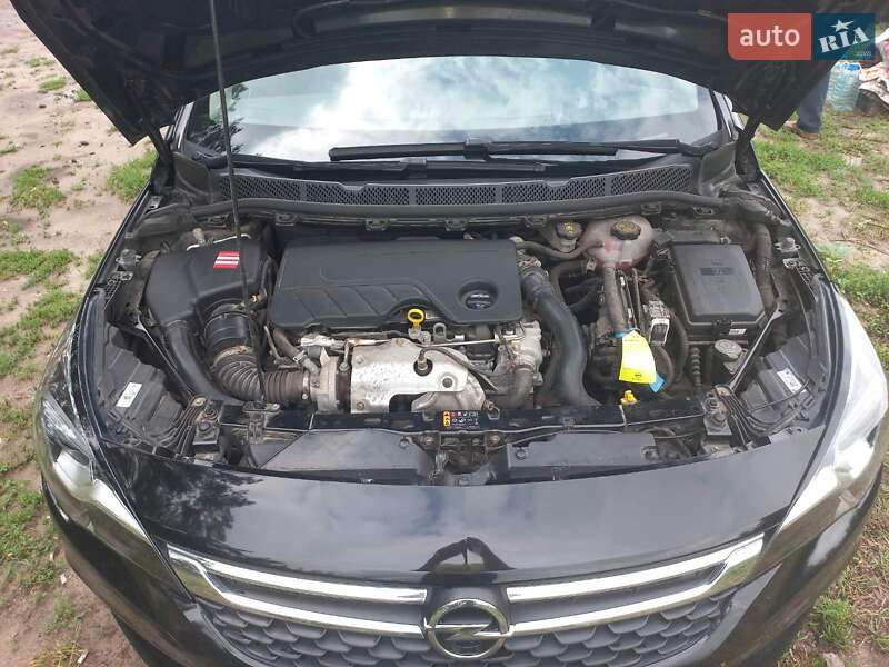 Універсал Opel Astra 2017 в Ромнах