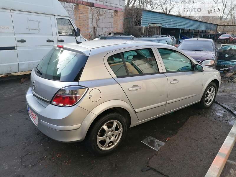 Opel Astra 2008