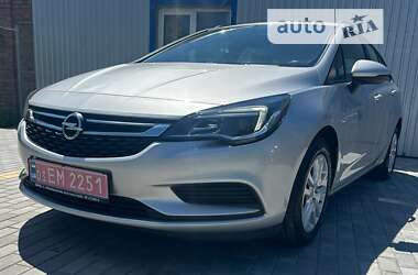 Универсал Opel Astra 2016 в Казатине