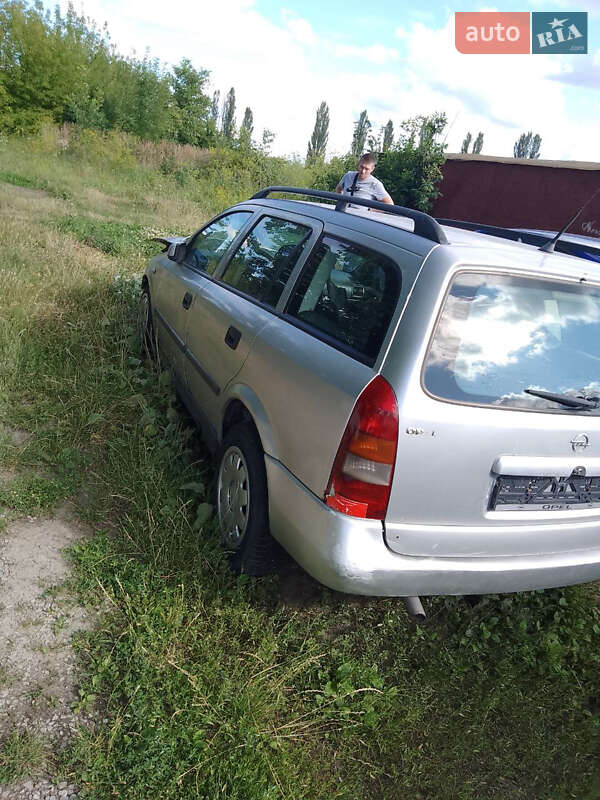 Універсал Opel Astra 1999 в Луцьку