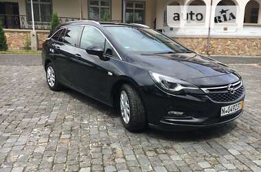 Универсал Opel Astra 2017 в Золочеве