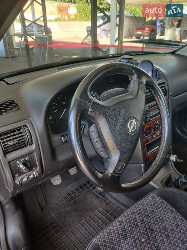 Хэтчбек Opel Astra 1999 в Сумах