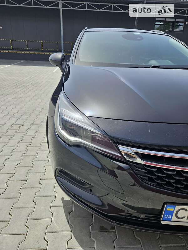 Универсал Opel Astra 2017 в Черновцах