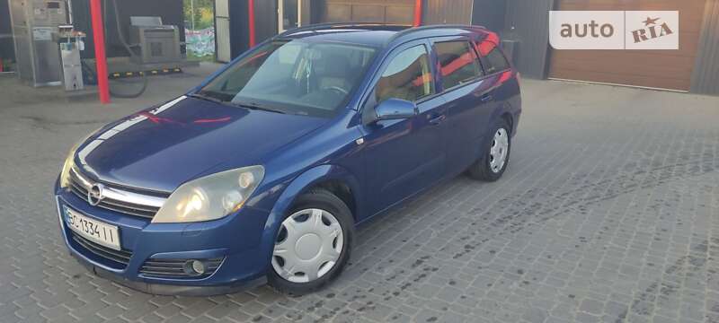 Универсал Opel Astra 2004 в Яворове