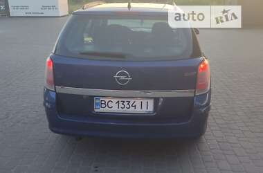 Универсал Opel Astra 2004 в Яворове