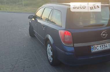 Универсал Opel Astra 2004 в Яворове