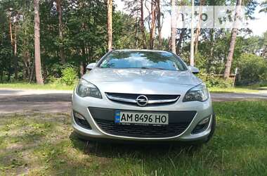 Універсал Opel Astra 2015 в Житомирі