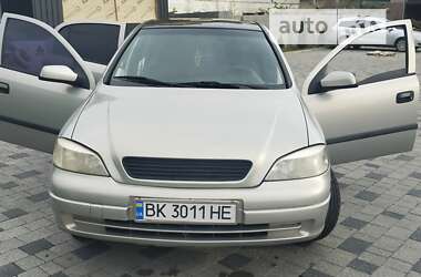 Седан Opel Astra 2007 в Рівному