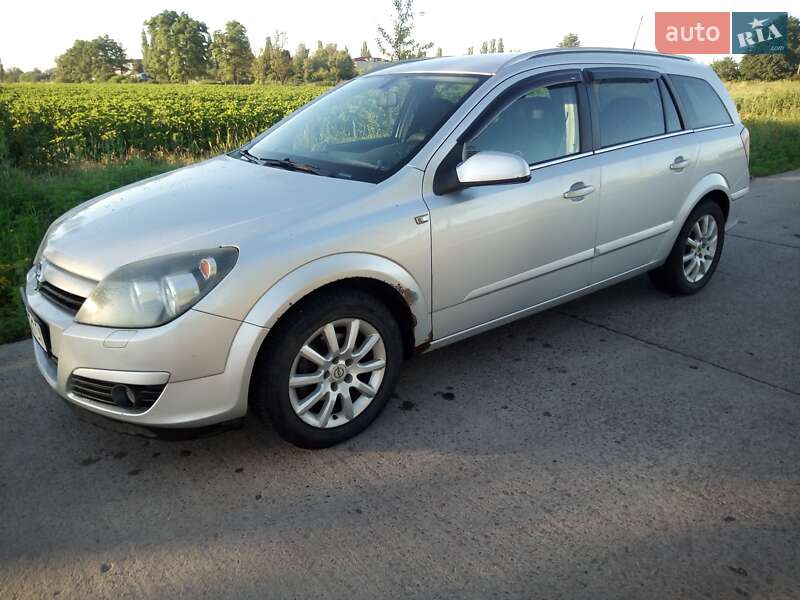 Універсал Opel Astra 2005 в Сумах