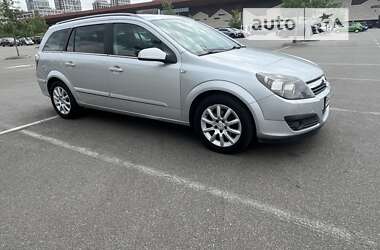 Универсал Opel Astra 2006 в Киеве