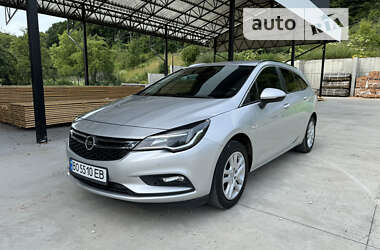 Универсал Opel Astra 2017 в Теребовле