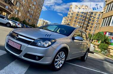 Універсал Opel Astra 2006 в Києві