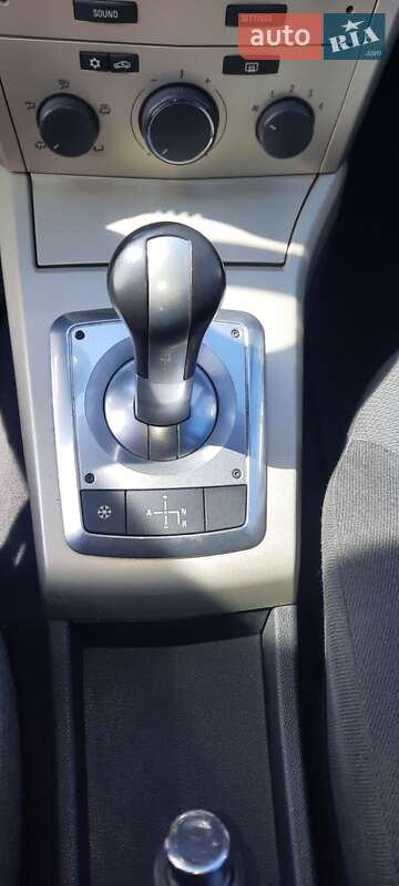 Универсал Opel Astra 2007 в Запорожье
