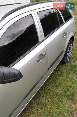 Универсал Opel Astra 2004 в Черновцах