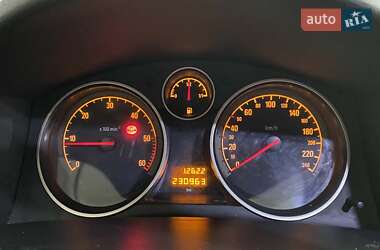 Універсал Opel Astra 2010 в 