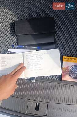 Універсал Opel Astra 2013 в 