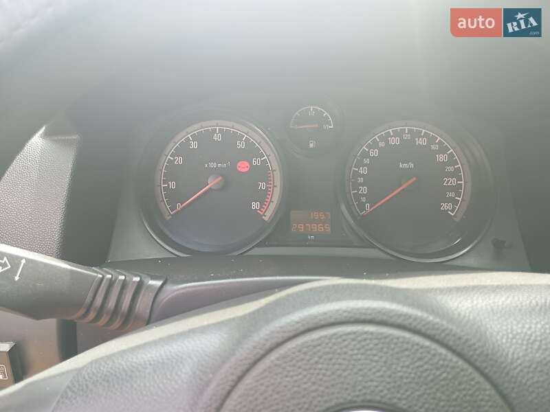 Хэтчбек Opel Astra 2008 в Варве