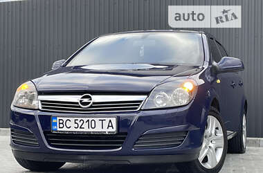 Универсал Opel Astra 2012 в Дрогобыче